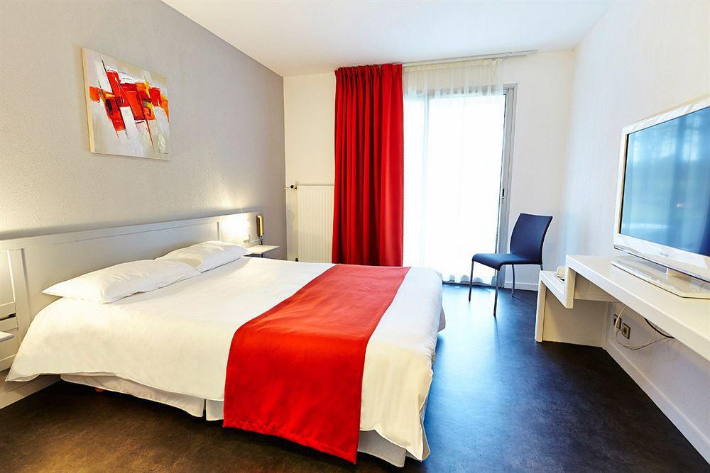 Hotel Du Golf Saint-Laurent Ploemel Dış mekan fotoğraf